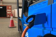 5-Tips-for-Using-and-Maintaining-Electric-Heavy-Equipment-po89r1g2f4yf4tuhdm83vbaddaevhfgan4qts6s64e